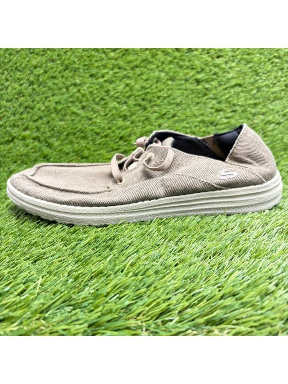 Skechers please review
